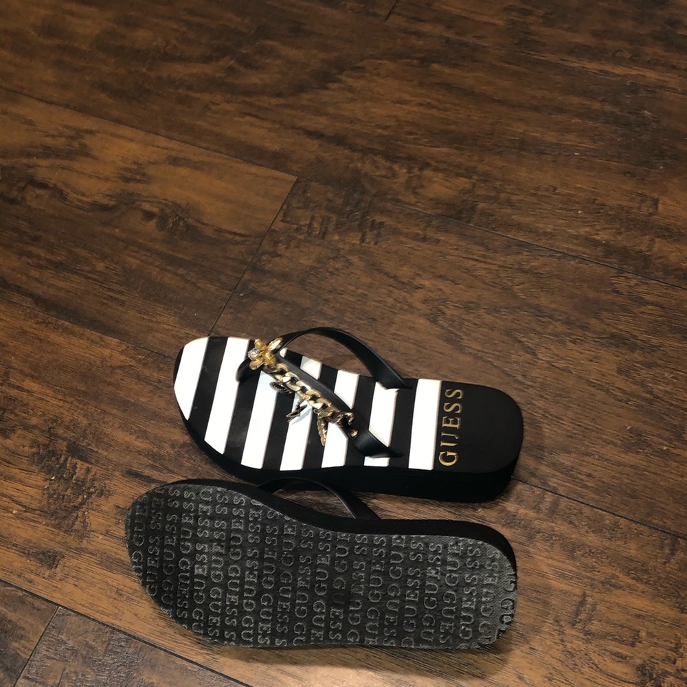 flip flops - Picture 3 of 4